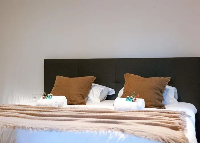 Huswell - Modern Apartment Located At Historical Main Square
